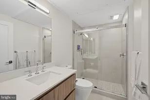 37 L St SE, Washington, DC 20003 - Photo 8