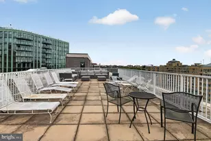 2501 Calvert St NW, Washington, DC 20008 - Photo 30