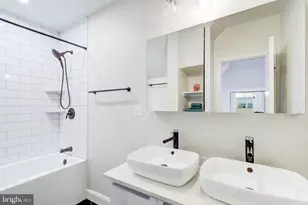 1717 Lamont St NW, Washington, DC 20010 - Photo 26