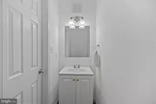 534 Irving St NW, Washington, DC 20010 - Photo 10