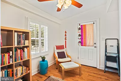 1102 Holbrook Terrace NE #3, Washington, DC 20002 - Photo 6
