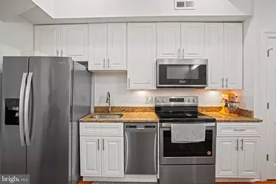 1102 Holbrook Terrace NE #3, Washington, DC 20002 - Photo 10