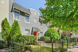1102 Holbrook Terrace NE, Washington, DC 20002 - Photo 2