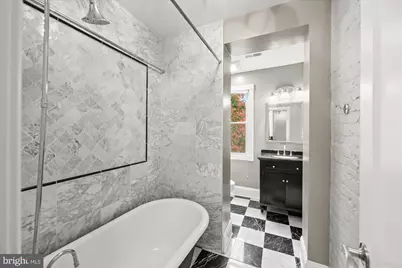 210 11th Street SE, Washington, DC 20003 - Photo 14