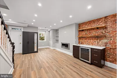 210 11th Street SE, Washington, DC 20003 - Photo 16