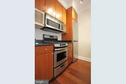 1121 24th Street NW #409, Washington, DC 20037 - Photo 8
