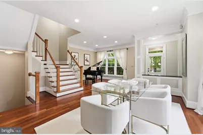 4462 Macarthur Boulevard NW, Washington, DC 20007 - Photo 1