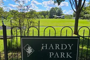 4462 MacArthur Blvd NW, Washington, DC 20007 - Photo 42