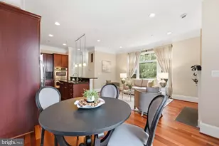 4462 MacArthur Blvd NW, Washington, DC 20007 - Photo 8