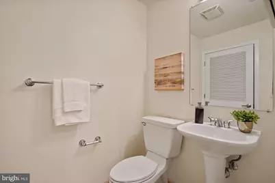 910 M Street NW #323, Washington, DC 20001 - Photo 28