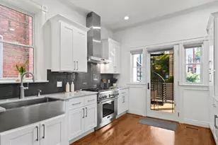 1128 Columbia Rd NW, Washington, DC 20009 - Photo 14
