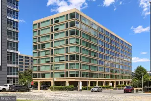 1101 3rd St SW, Washington, DC 20024 - Photo 36
