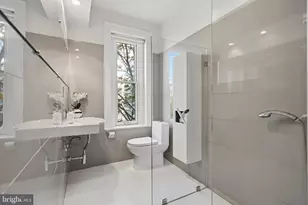 1870 Wyoming Ave NW, Washington, DC 20009 - Photo 12