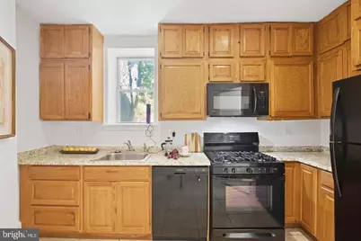 820 North Carolina Avenue SE, Washington, DC 20003 - Photo 10