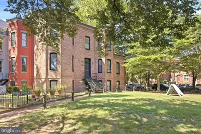 820 North Carolina Avenue SE, Washington, DC 20003 - Photo 60