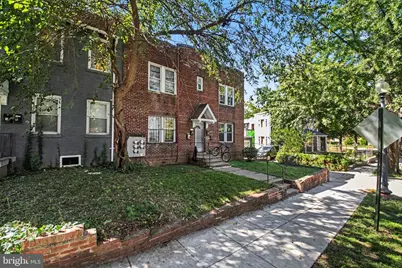 1105 NE Holbrook Terrace NE, Washington, DC 20002 - Photo 1