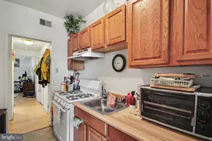 1105 NE Holbrook Terrace NE, Washington, DC 20002 - Photo 10