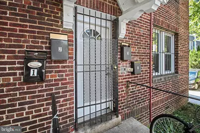 1105 NE Holbrook Terrace NE, Washington, DC 20002 - Photo 4