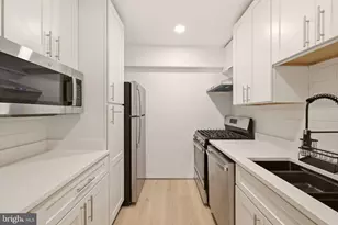 4201 Cathedral Ave NW, Washington, DC 20016 - Photo 8