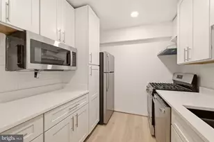 4201 Cathedral Ave NW, Washington, DC 20016 - Photo 10