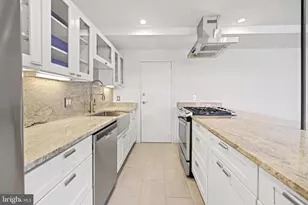 3900 Tunlaw Rd NW, Washington, DC 20007 - Photo 8
