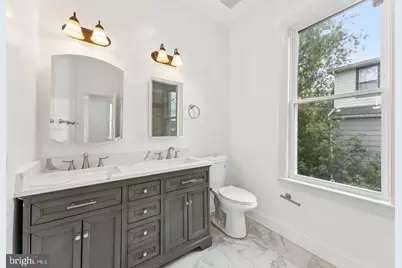 2105 4th Street NE, Washington, DC 20002 - Photo 18
