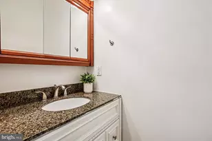 13 R St NE, Washington, DC 20002 - Photo 18