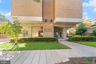 1245 4th St SW, Washington, DC 20024 - Photo 2