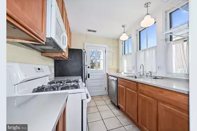 2610 Cathedral Avenue NW #3, Washington, DC 20008 - Photo 8