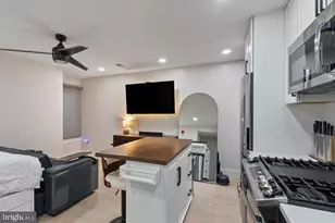 1028 Bladensburg Rd NE, Washington, DC 20002 - Photo 12