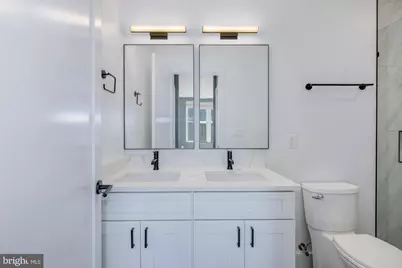 646 Newton Place NW #303, Washington, DC 20010 - Photo 12