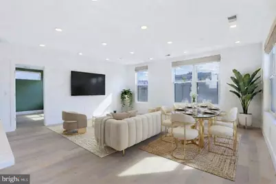 646 Newton Place NW #303, Washington, DC 20010 - Photo 6