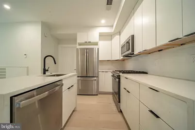 1117 24th Street NW #1, Washington, DC 20037 - Photo 8