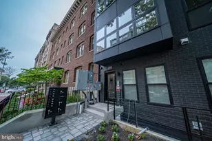 1117 24th St NW, Washington, DC 20037 - Photo 2