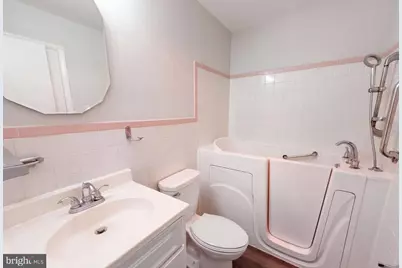 1126 5th Street NW, Washington, DC 20001 - Photo 16