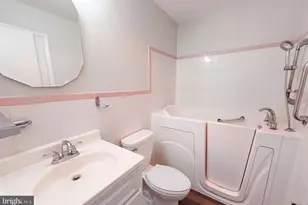 1126 5th St NW, Washington, DC 20001 - Photo 16
