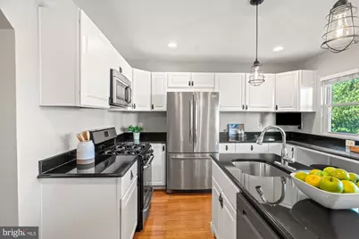 733 Hamilton Street NW, Washington, DC 20011 - Photo 12