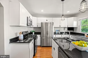 733 Hamilton St NW, Washington, DC 20011 - Photo 12