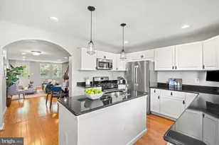733 Hamilton St NW, Washington, DC 20011 - Photo 10