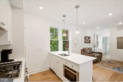 2869 28th Street NW #304, Washington, DC 20008 - Photo 2