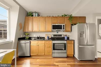 150 V Street NW #V406, Washington, DC 20001 - Photo 6