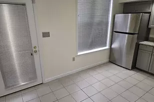 706 10th St NE, Washington, DC 20002 - Photo 8