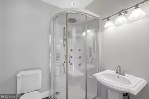 733 Otis Pl NW, Washington, DC 20010 - Photo 20