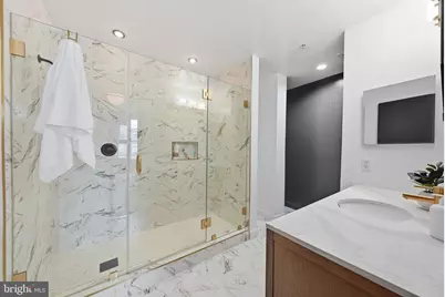 929 Florida Avenue NW #5005, Washington, DC 20001 - Photo 34