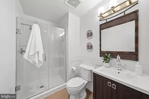 929 Florida Ave NW, Washington, DC 20001 - Photo 26