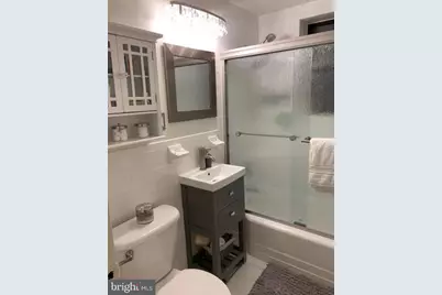 210 Oakwood Street SE #204, Washington, DC 20032 - Photo 6