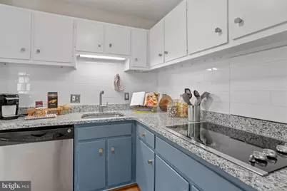 4600 Connecticut Avenue NW #728, Washington, DC 20008 - Photo 8