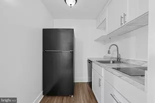 2127 California St NW, Washington, DC 20008 - Photo 8