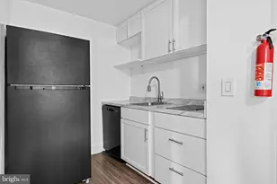 2127 California St NW, Washington, DC 20008 - Photo 12