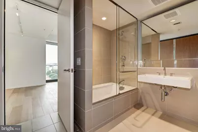 920 I Street NW #1106, Washington, DC 20001 - Photo 16
